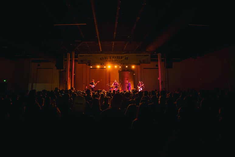Gallery photo 18 of Whiskey Glasses: A Morgan Wallen Tribute