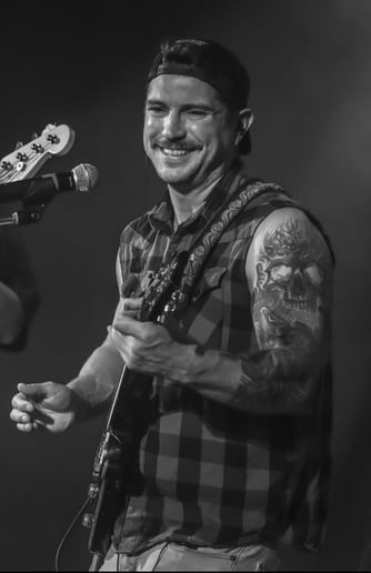 Gallery photo 19 of Whiskey Glasses: A Morgan Wallen Tribute