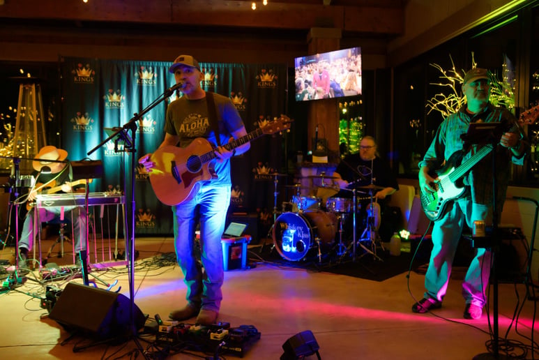 Gallery photo 10 of Whiskey Kiss