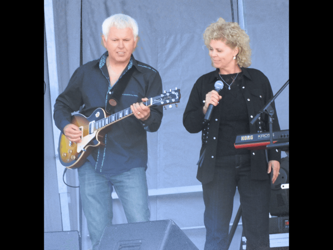 Gallery photo 6 of Whiskey Mojo Band