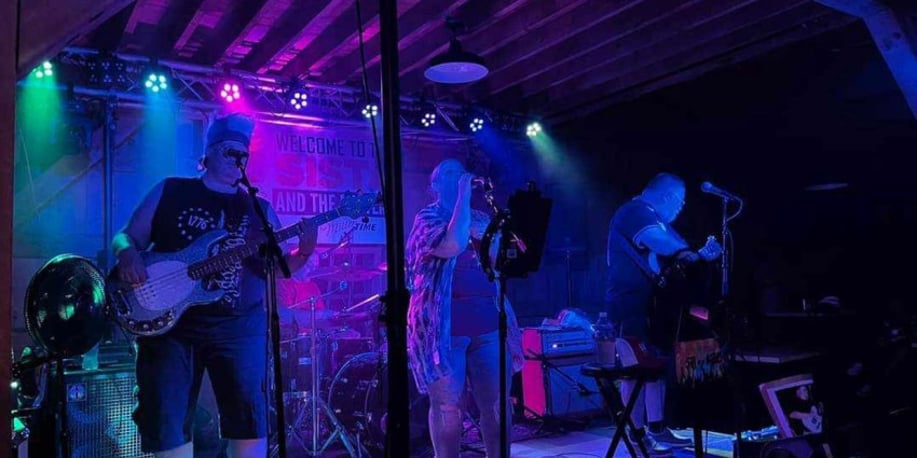 Gallery photo 1 of Sista And The Misters
