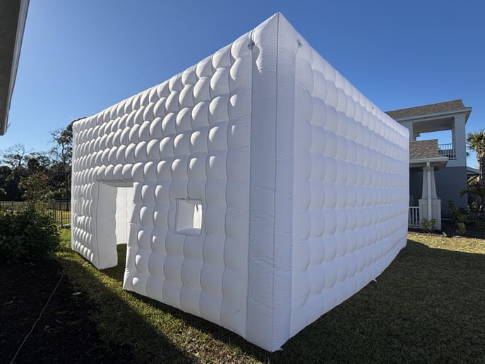 Gallery photo 4 of White Cube Entertainment