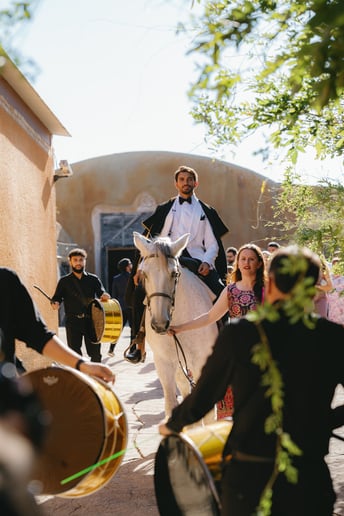 Gallery photo 7 of White Horse and Carriage Company