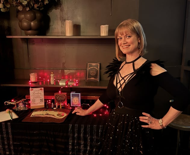 Gallery photo 17 of Whitney's Radiant Readings