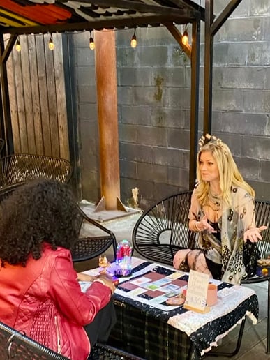 Gallery photo 20 of Whitney's Radiant Readings