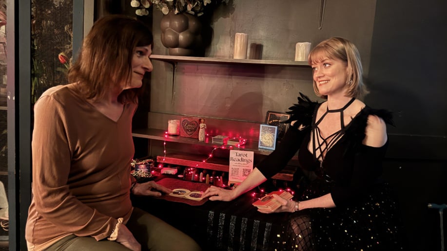 Gallery photo 22 of Whitney's Radiant Readings