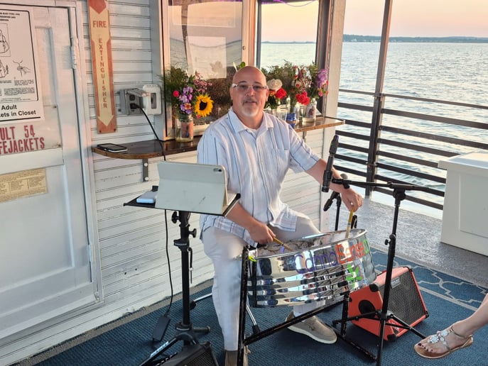 Gallery photo 2 of SteelDrummer2