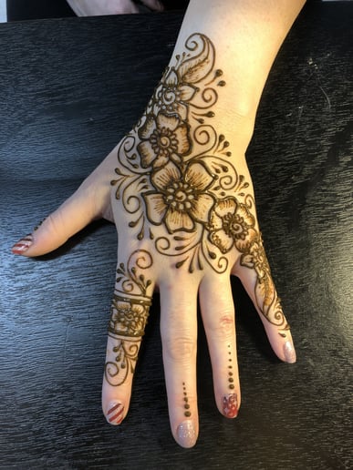 Gallery photo 4 of Wicked Good Henna