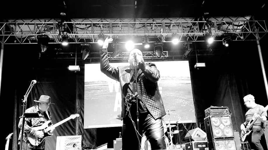 Gallery photo 1 of Wide Awake