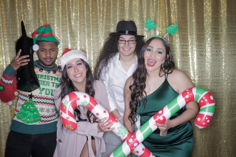 Gallery photo 6 of Wild Rose Photo Booth