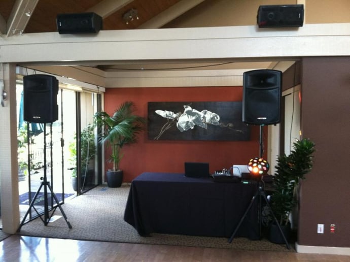 Gallery photo 1 of Wildstyle Karaoke