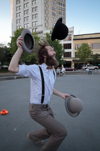 Gallery photo 4 of Will Juggle