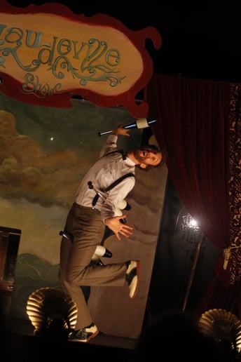 Gallery photo 9 of Will Juggle