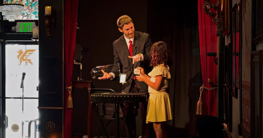 Gallery photo 8 of William Francis Magic
