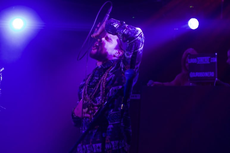 Gallery photo 1 of Willie Contraband