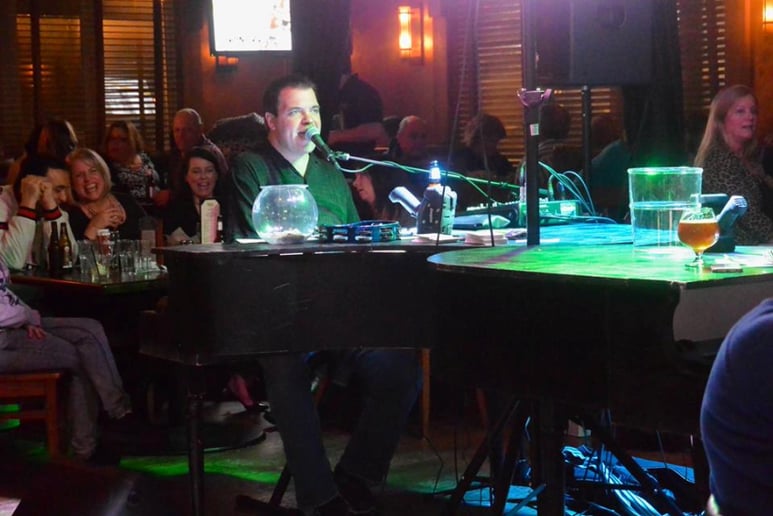 Gallery photo 6 of Windy City Dueling Pianos
