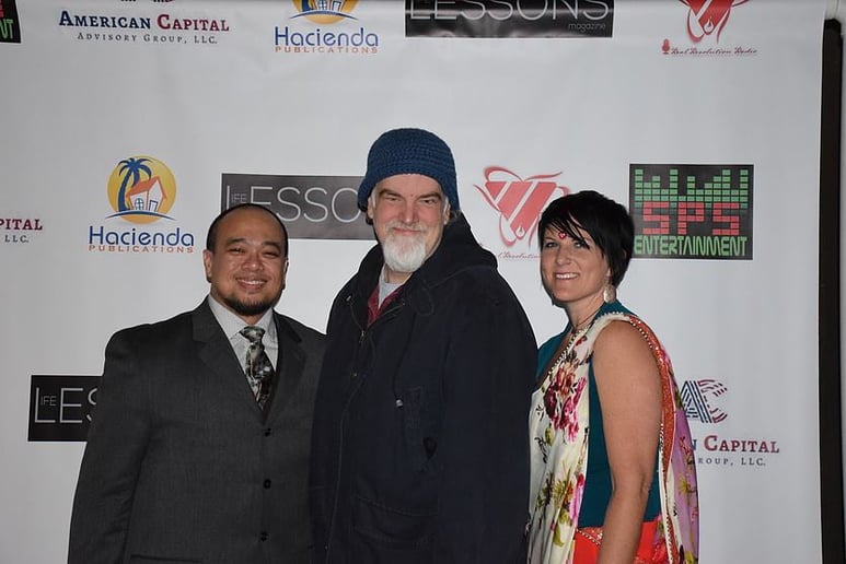 Gallery photo 1 of Wingin' It w/ Opti-Mystic SteVen D. LightSpring,