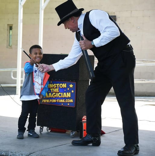 Gallery photo 6 of Winston The Balloon Wizard
