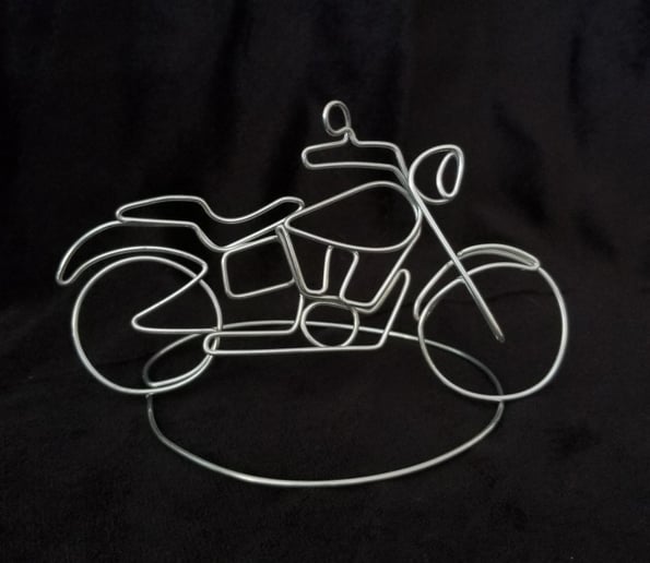 Gallery photo 8 of Wire Sculpture Live
