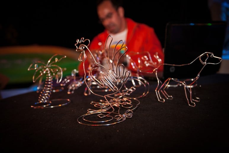 Gallery photo 14 of Wire Sculpture Live