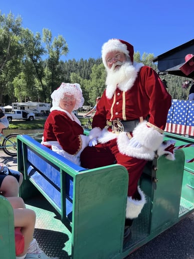 Gallery photo 11 of Wise Old Santa Claus