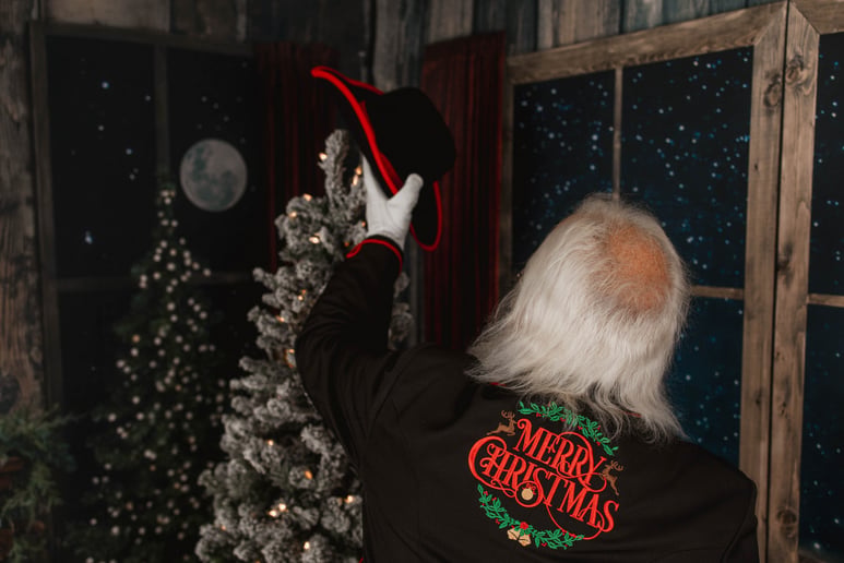 Gallery photo 27 of Wise Old Santa Claus