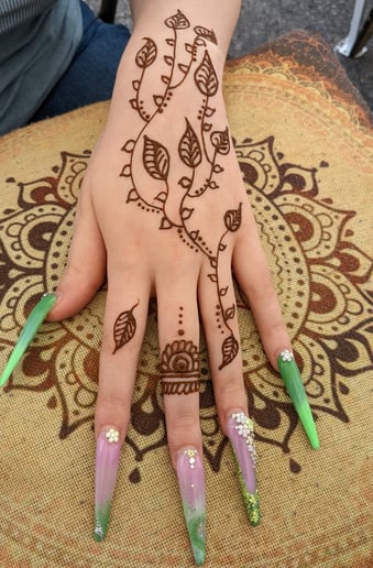 Gallery photo 2 of WNY Henna Designs