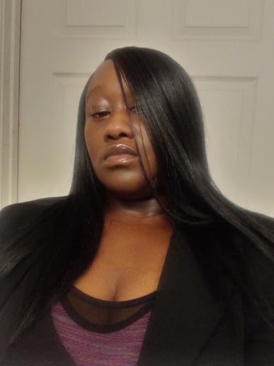 Gallery photo 4 of Woman Willionaire