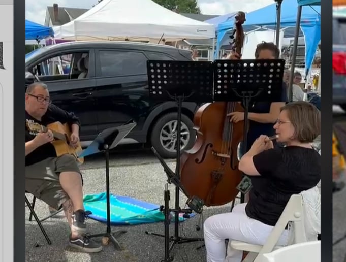 Gallery photo 1 of Woodring Trio