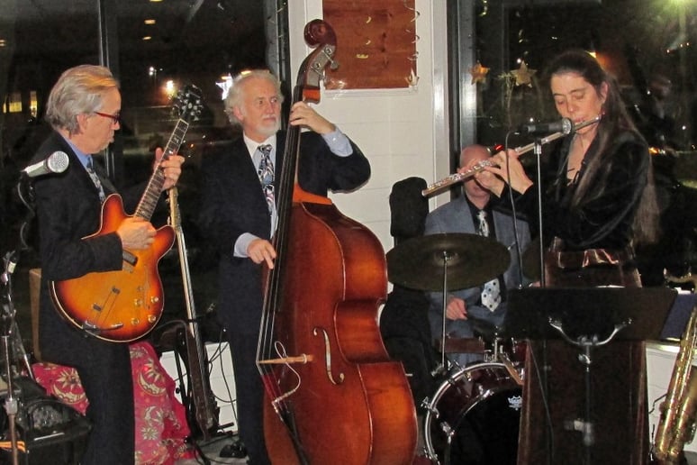 Gallery photo 4 of Workingman's Music