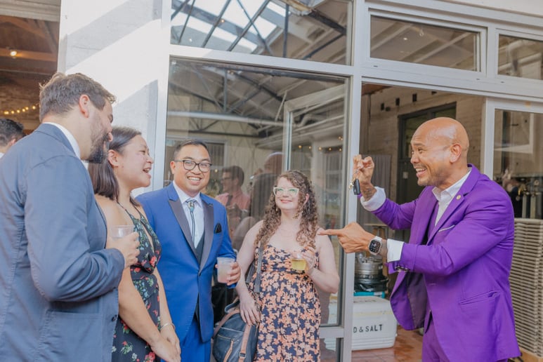 Gallery photo 8 of The Man in the Purple Suit - Jonathan Molo