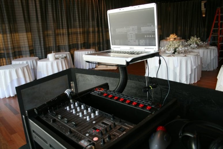 Gallery photo 3 of Worldmusic Entertainment
