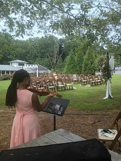 Gallery photo 3 of Pianist & Violinist Marini Kelley