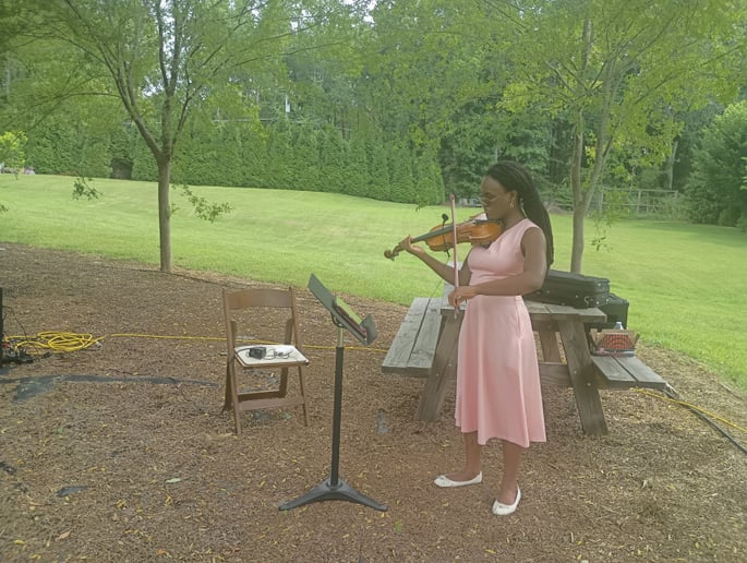 Gallery photo 5 of Pianist & Violinist Marini Kelley