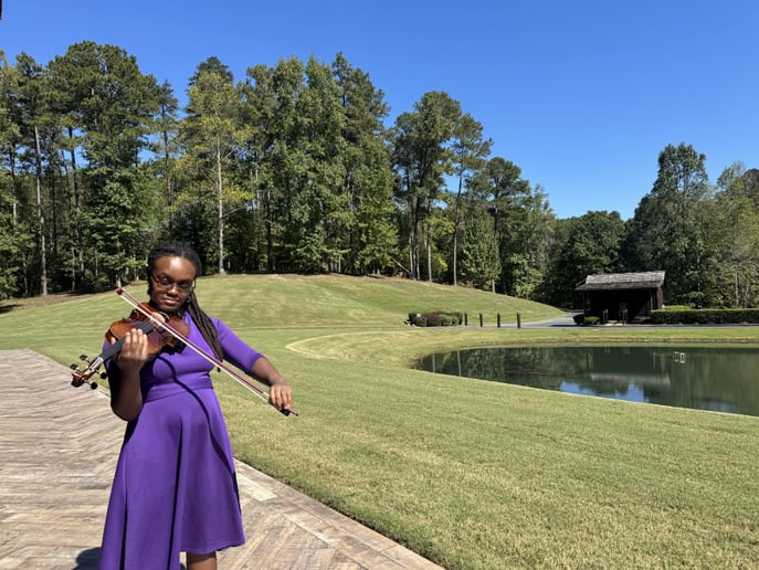 Gallery photo 5 of Pianist & Violinist Marini Kelley