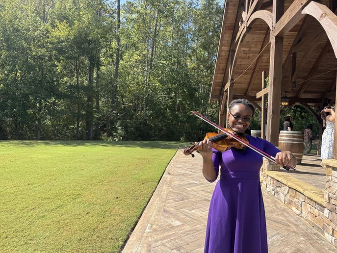 Gallery photo 6 of Pianist & Violinist Marini Kelley