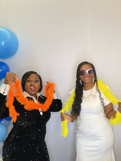 Gallery photo 1 of Worthy Lavish Photobooth