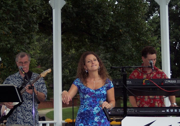Gallery photo 4 of Mary B and The Boys