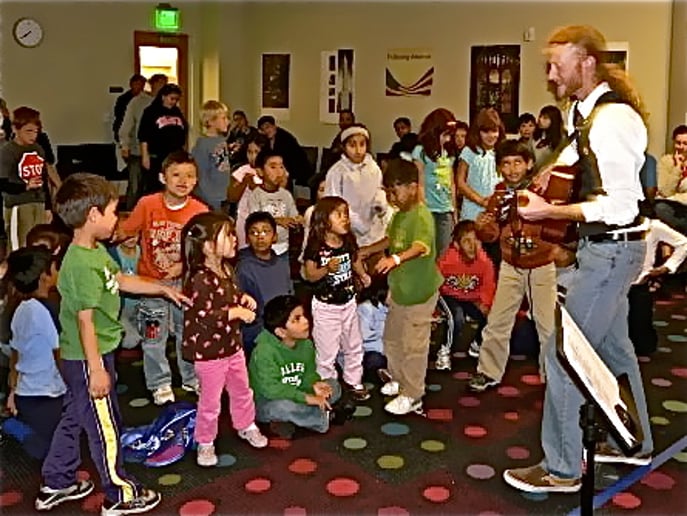 Gallery photo 1 of Mister Q Live