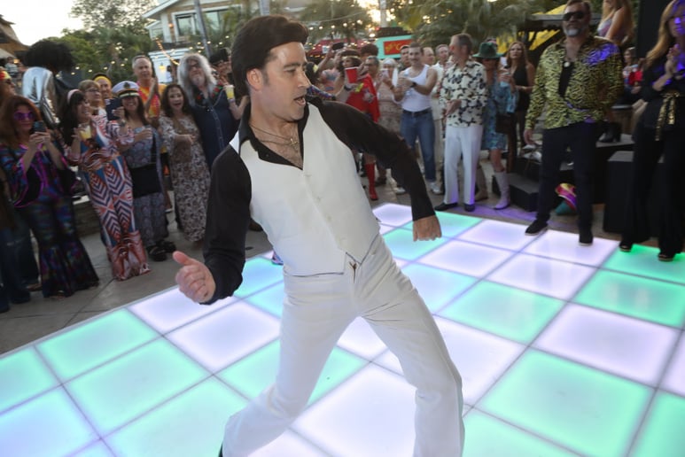 Gallery photo 5 of Noland as Travolta
