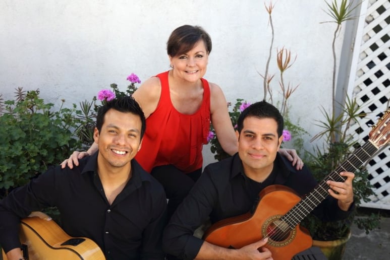 Gallery photo 10 of Xarás Trio