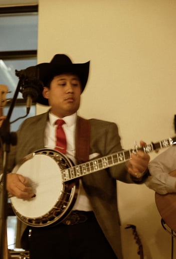 Gallery photo 1 of Xavier Hay & The Beehive Boys