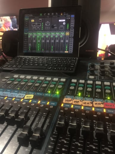 Gallery photo 2 of XclusiveAudioVisualServices