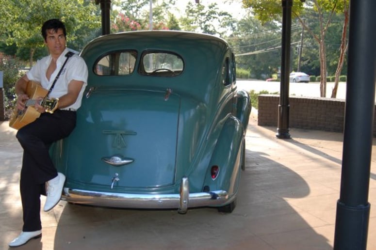 Gallery photo 25 of Blue Suede Entertainment