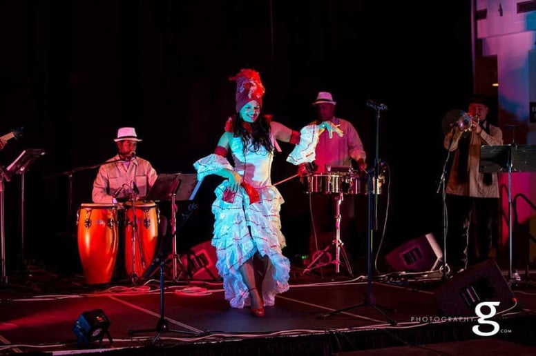 Gallery photo 10 of Yamila Guerra Latin Band Grammy Winner - Oscar’s - Walt Disney Hall