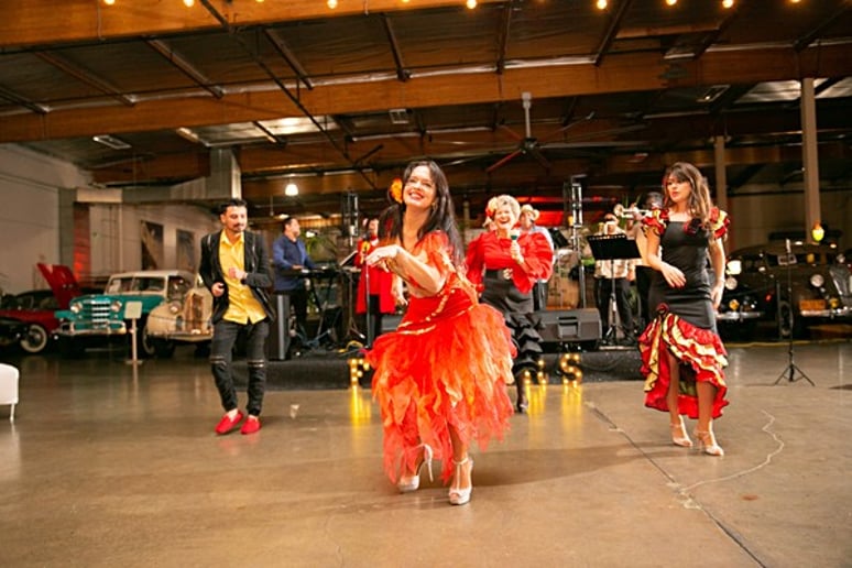 Gallery photo 17 of Yamila Guerra Latin Band Grammy Winner - Oscar’s - Walt Disney Hall