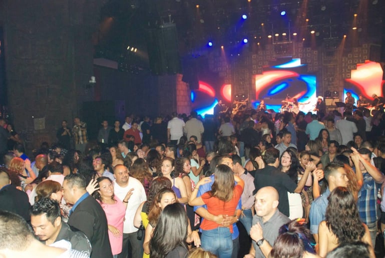 Gallery photo 21 of Yamila Guerra Latin Band Grammy Winner - Oscar’s - Walt Disney Hall