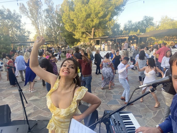 Gallery photo 49 of Yamila Guerra Latin Band Grammy Winner - Oscar’s - Walt Disney Hall