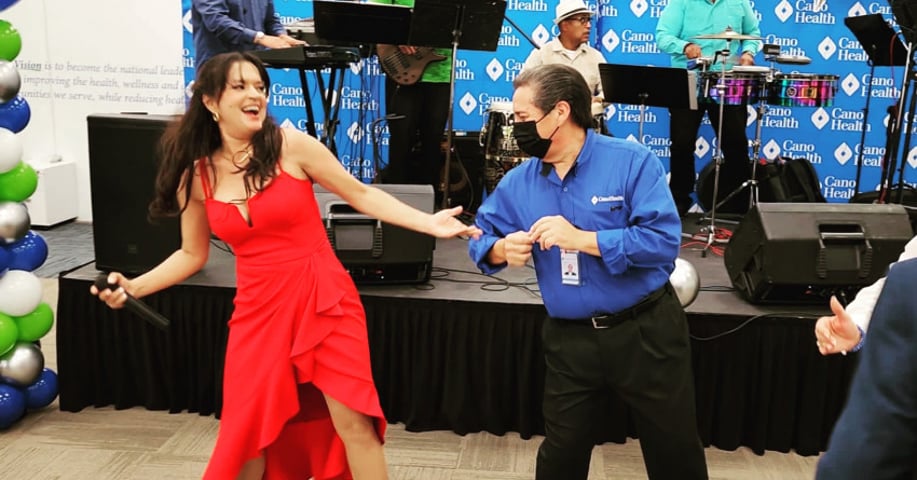 Gallery photo 61 of Yamila Guerra Latin Band Grammy Winner - Oscar’s - Walt Disney Hall
