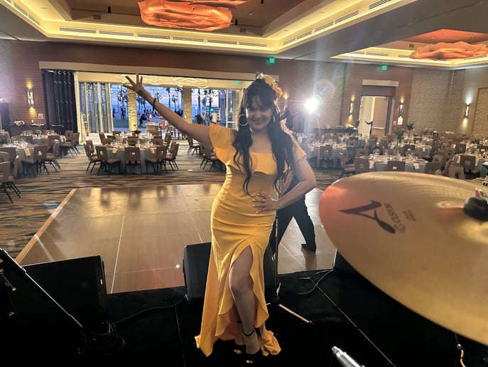 Gallery photo 48 of Yamila Guerra Latin Band Grammy Winner - Oscar’s - Walt Disney Hall